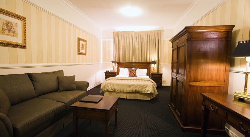 Redearth Boutique Hotel Mount Isa Szoba fotó