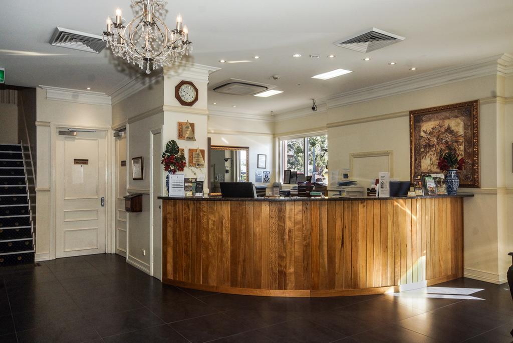 Redearth Boutique Hotel Mount Isa Kültér fotó